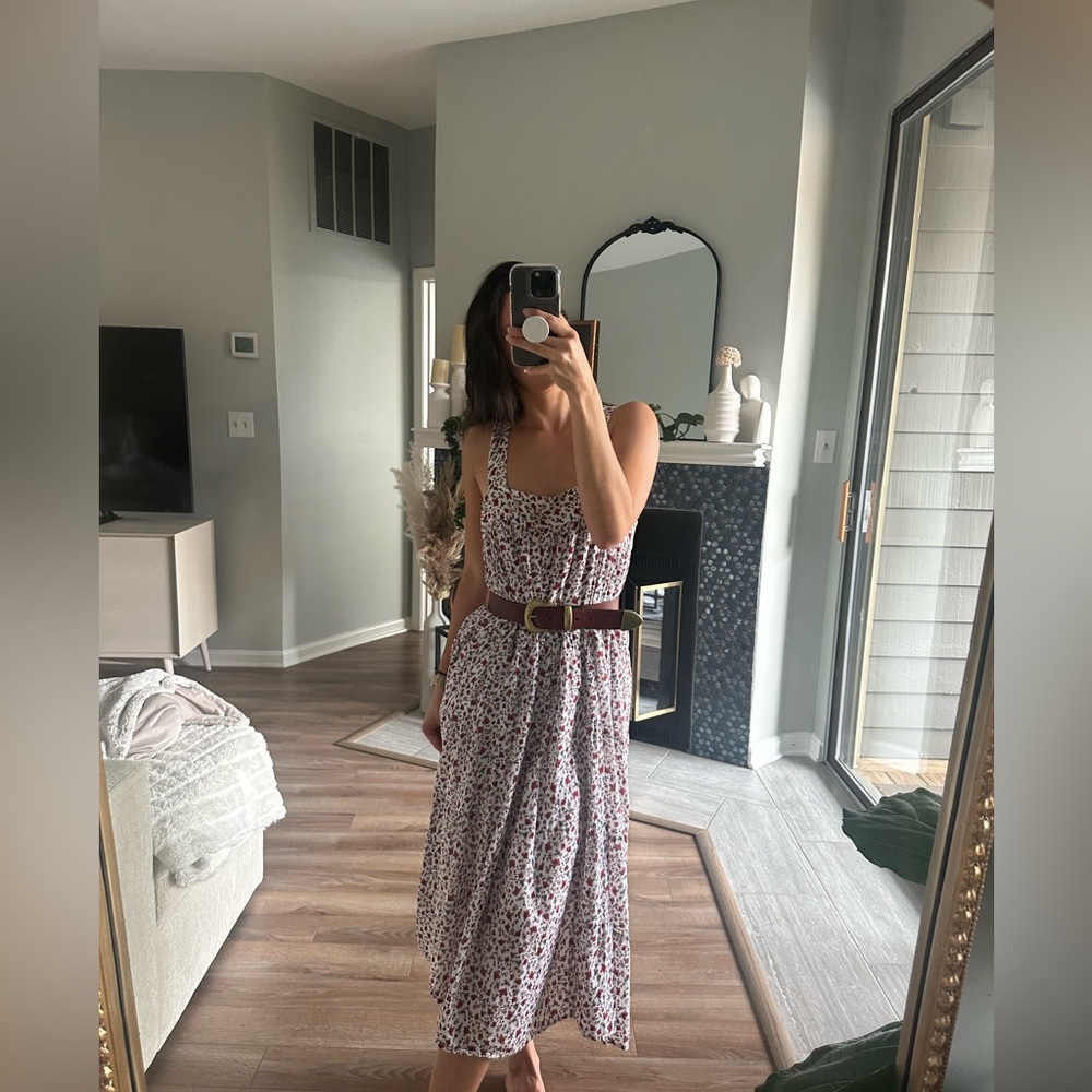 XiRENA White Floral Midi Dress with Pink and Burgundy Blossoms